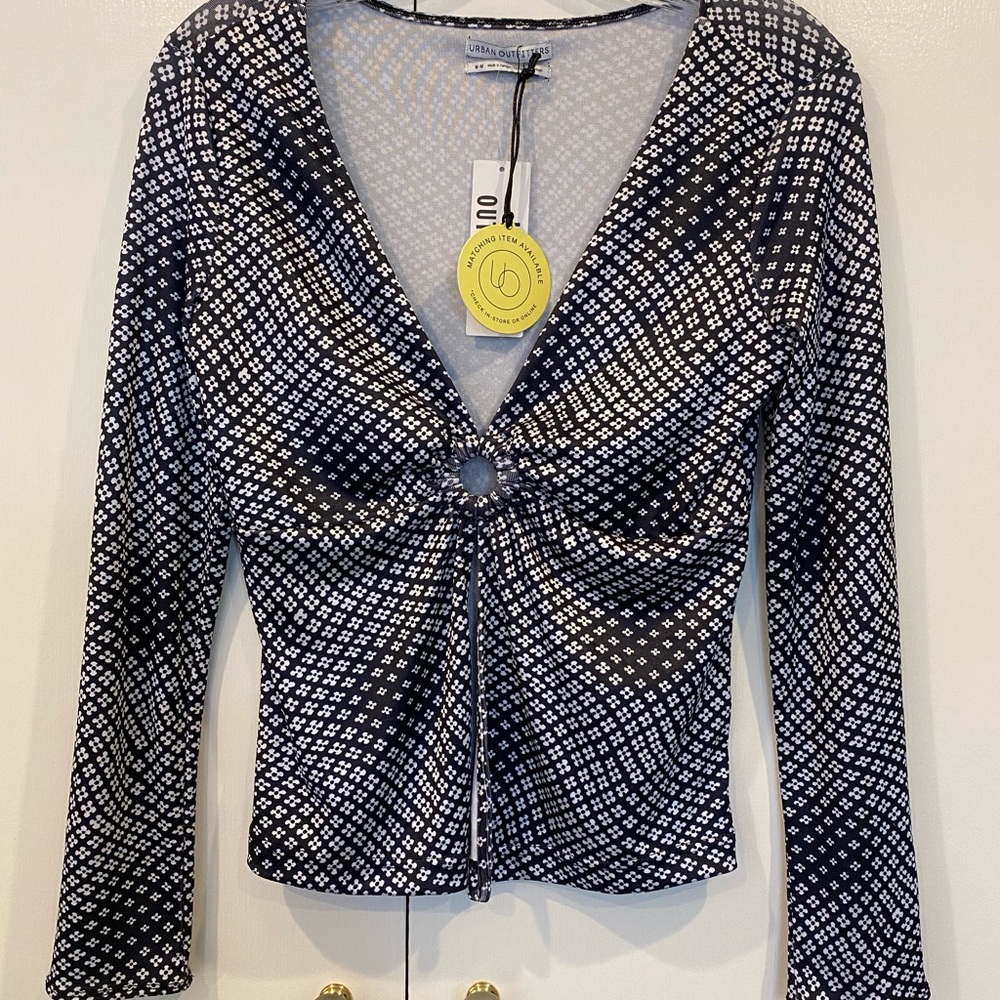 Urban Outfitters New With Tags Long Sleeve Split Front Top